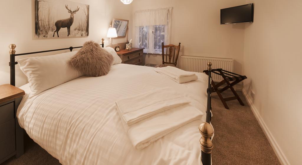 Blue Bell Cottage Оллертон Номер фото